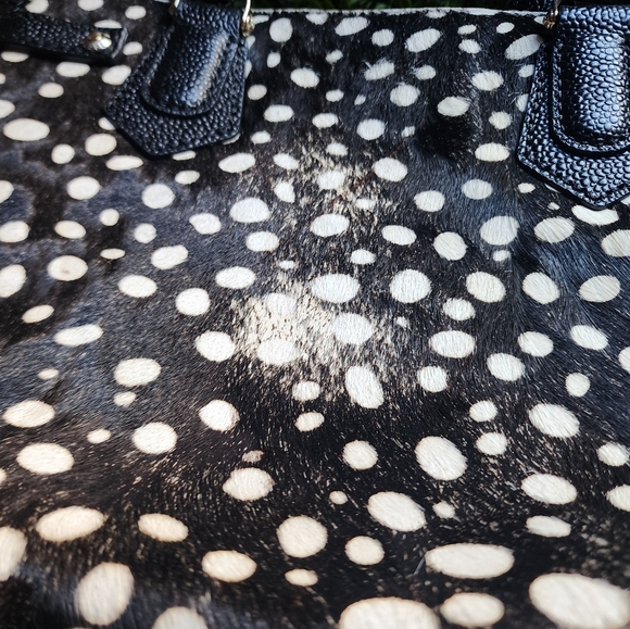 Henri Bendel The Carlyle 2 way Tote Leather Trim Calf Hair Handle - Picture 15 of 16